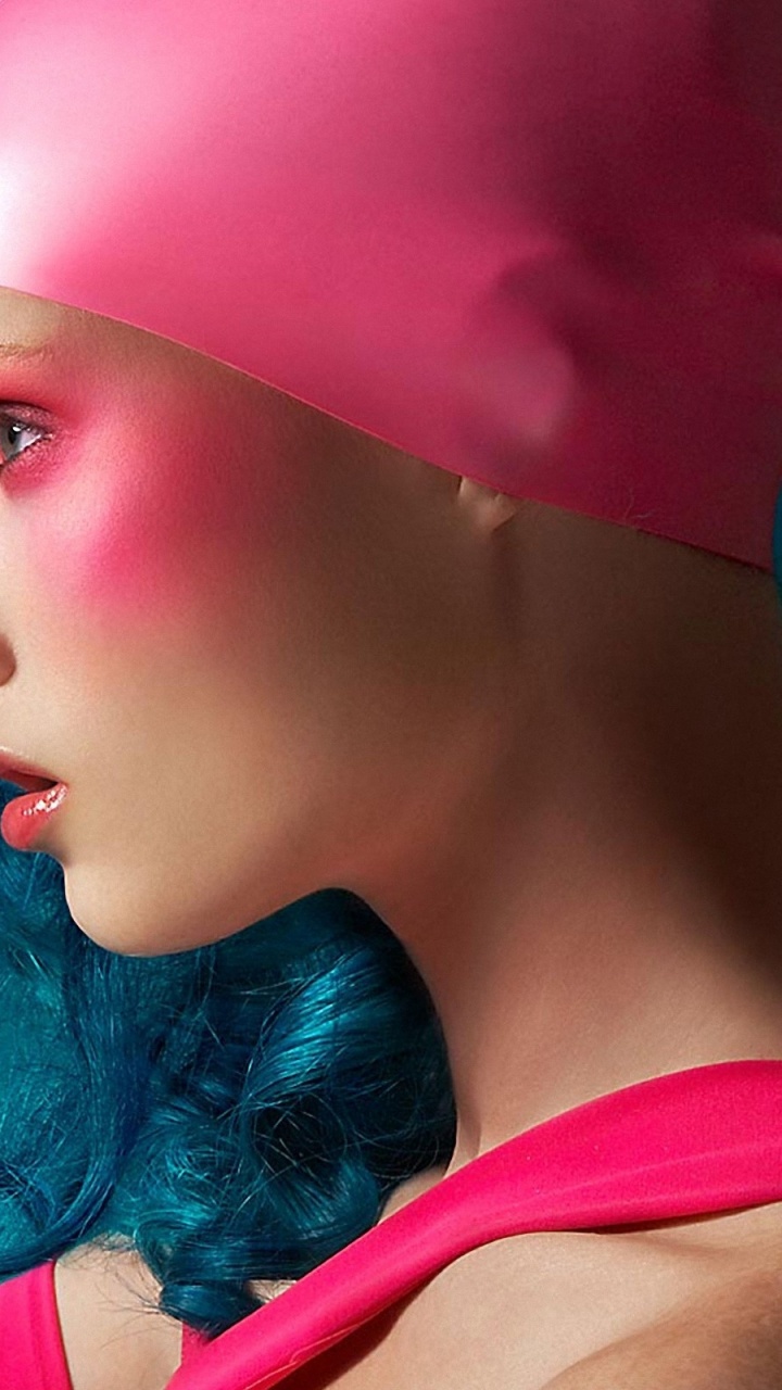 Beauty, Underwater, Lips, Girl, Fashion Photography. Wallpaper in 720x1280 Resolution
