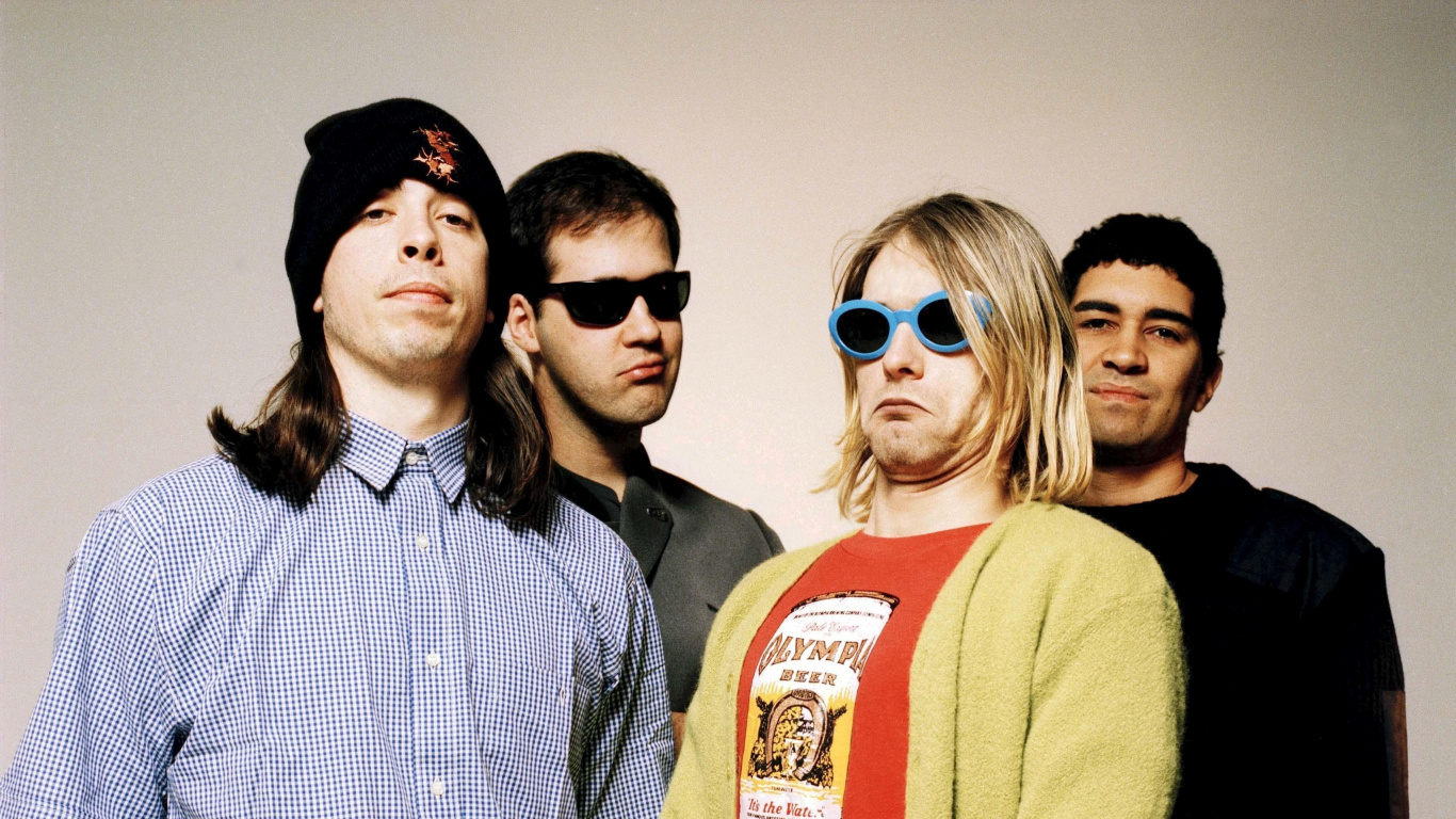 Pat Smear, Dave Grohl, Nirwana, Brillen, Soziale Gruppe. Wallpaper in 1366x768 Resolution