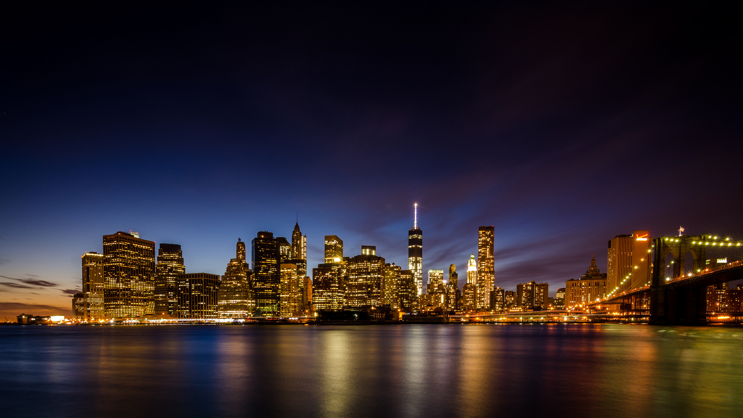 Skyline Der Stadt Bei Nacht Night. Wallpaper in 2560x1440 Resolution