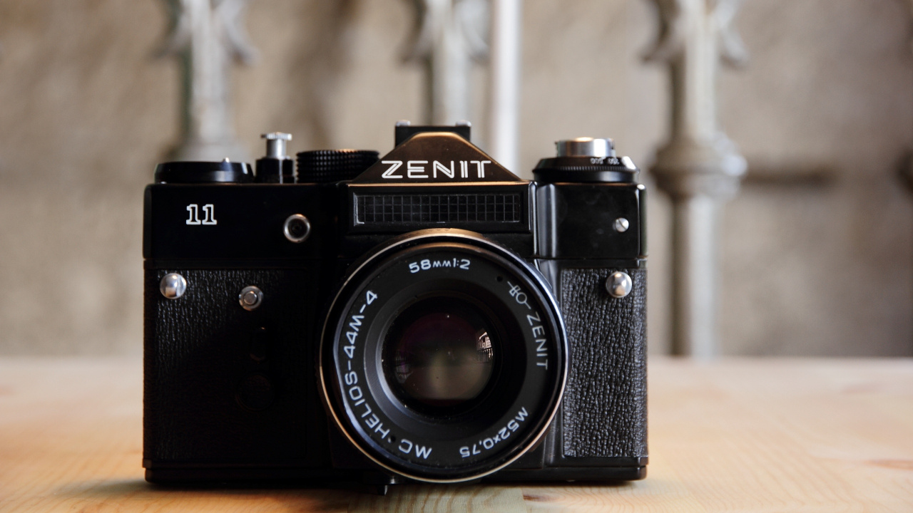 Black and Silver Nikon Dslr Camera. Wallpaper in 1280x720 Resolution