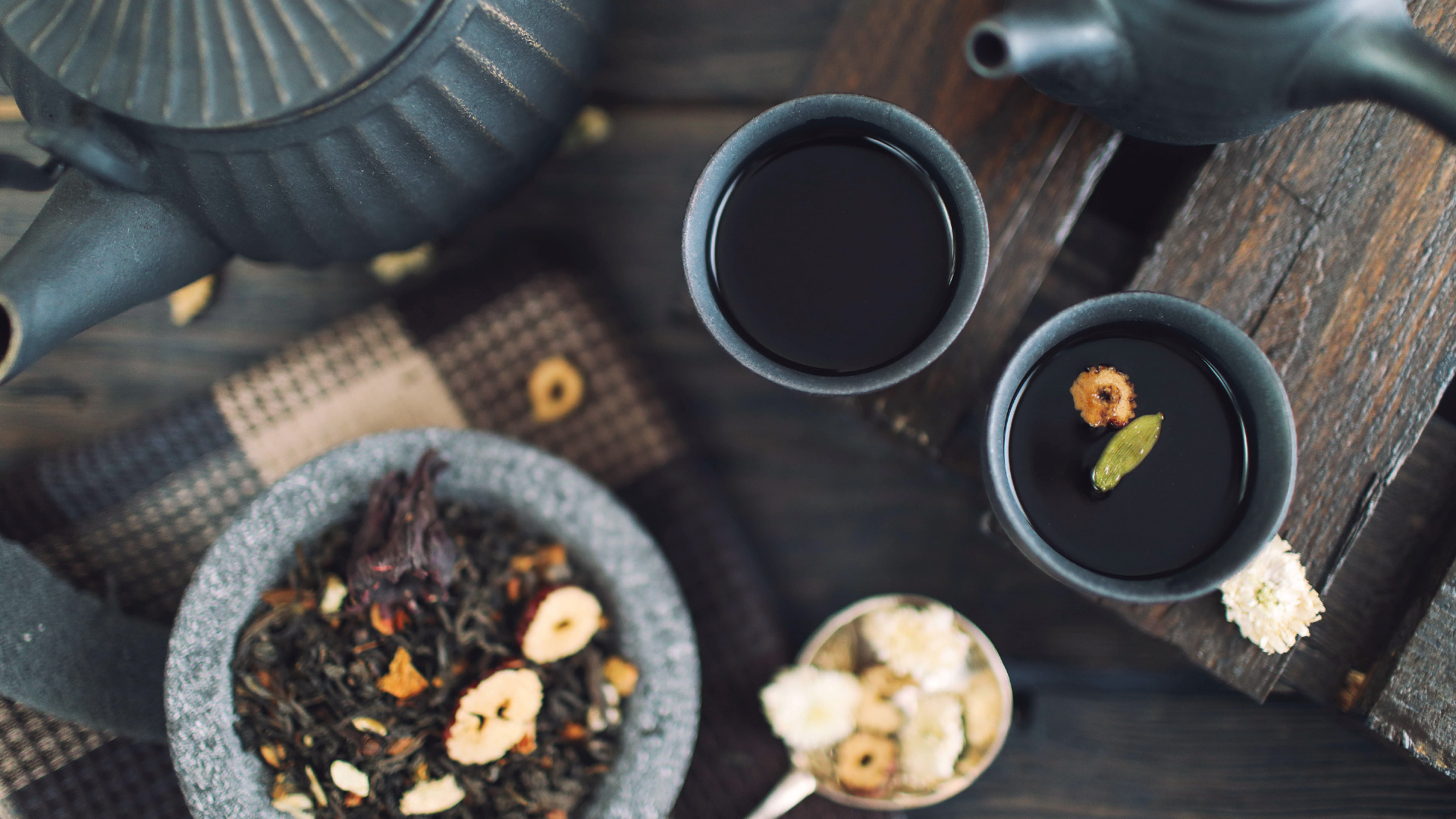 Black Ceramic Mug on Brown Wooden Table. Wallpaper in 1920x1080 Resolution