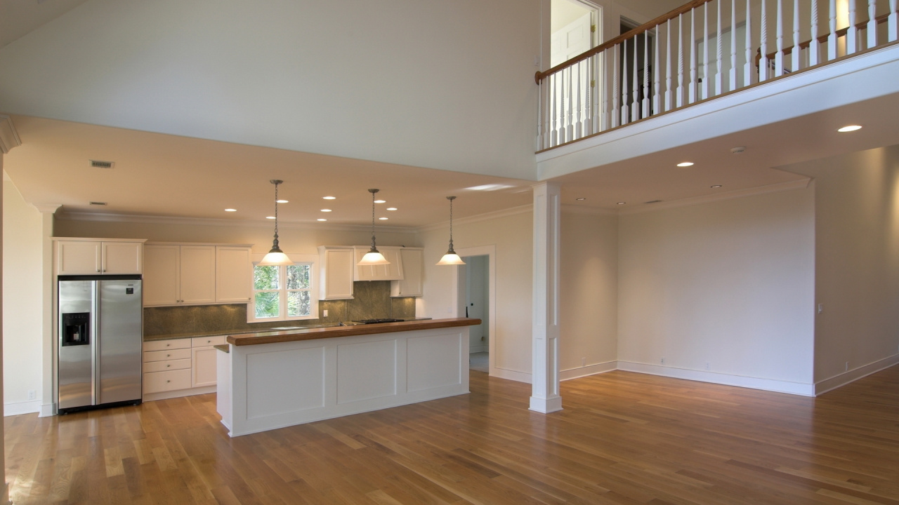 Brauner Holzschrank in Der Nähe Der Weißen Wand. Wallpaper in 1280x720 Resolution