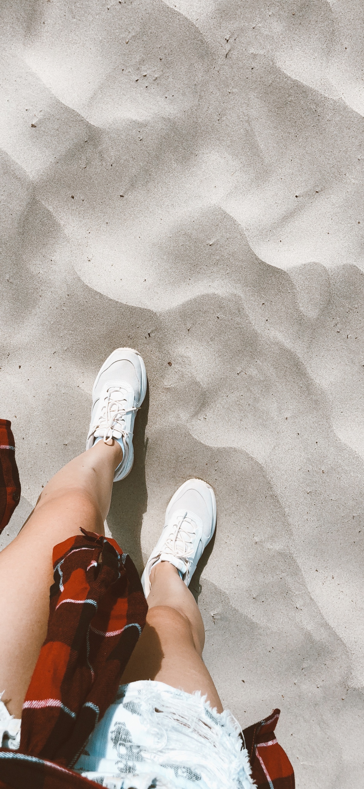USA, Nevada, Death Valley, Death Valley National Park, Menschlichen Bein. Wallpaper in 1242x2688 Resolution