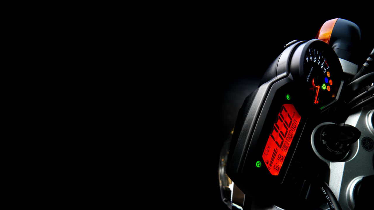 Schwarz-silberne Digitaluhr. Wallpaper in 1280x720 Resolution