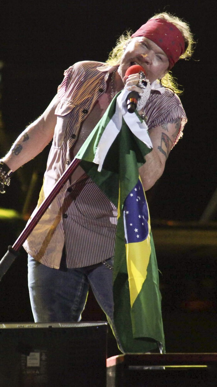 Guns N Roses, Performance, Entertainment, Performing Arts, Stage. Wallpaper in 720x1280 Resolution