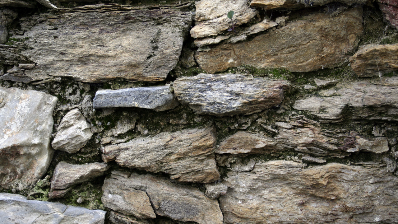 Braune Und Graue Felsformation. Wallpaper in 1280x720 Resolution