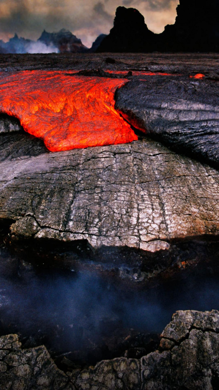 Brown and Black Rock Formation. Wallpaper in 750x1334 Resolution