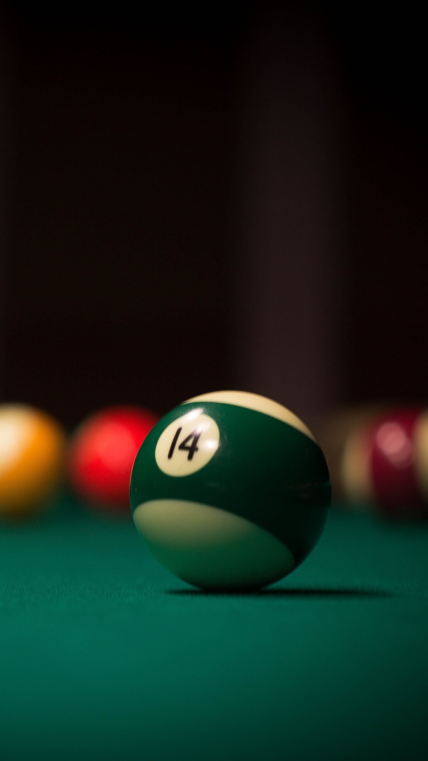 Billiard Ball on Billiard Table. Wallpaper in 1440x2560 Resolution