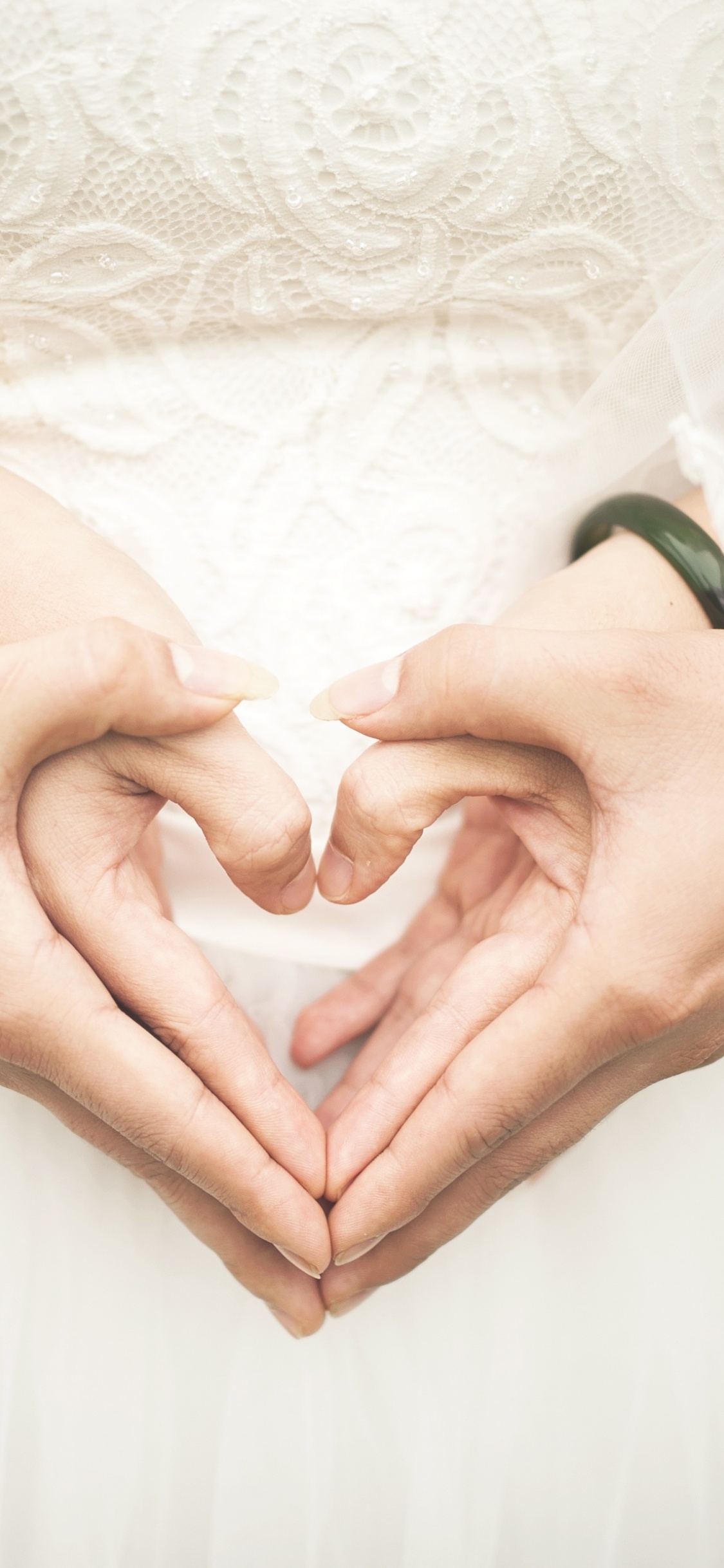 Braut, Haut, Liebe, Kleid, Herzen. Wallpaper in 1125x2436 Resolution