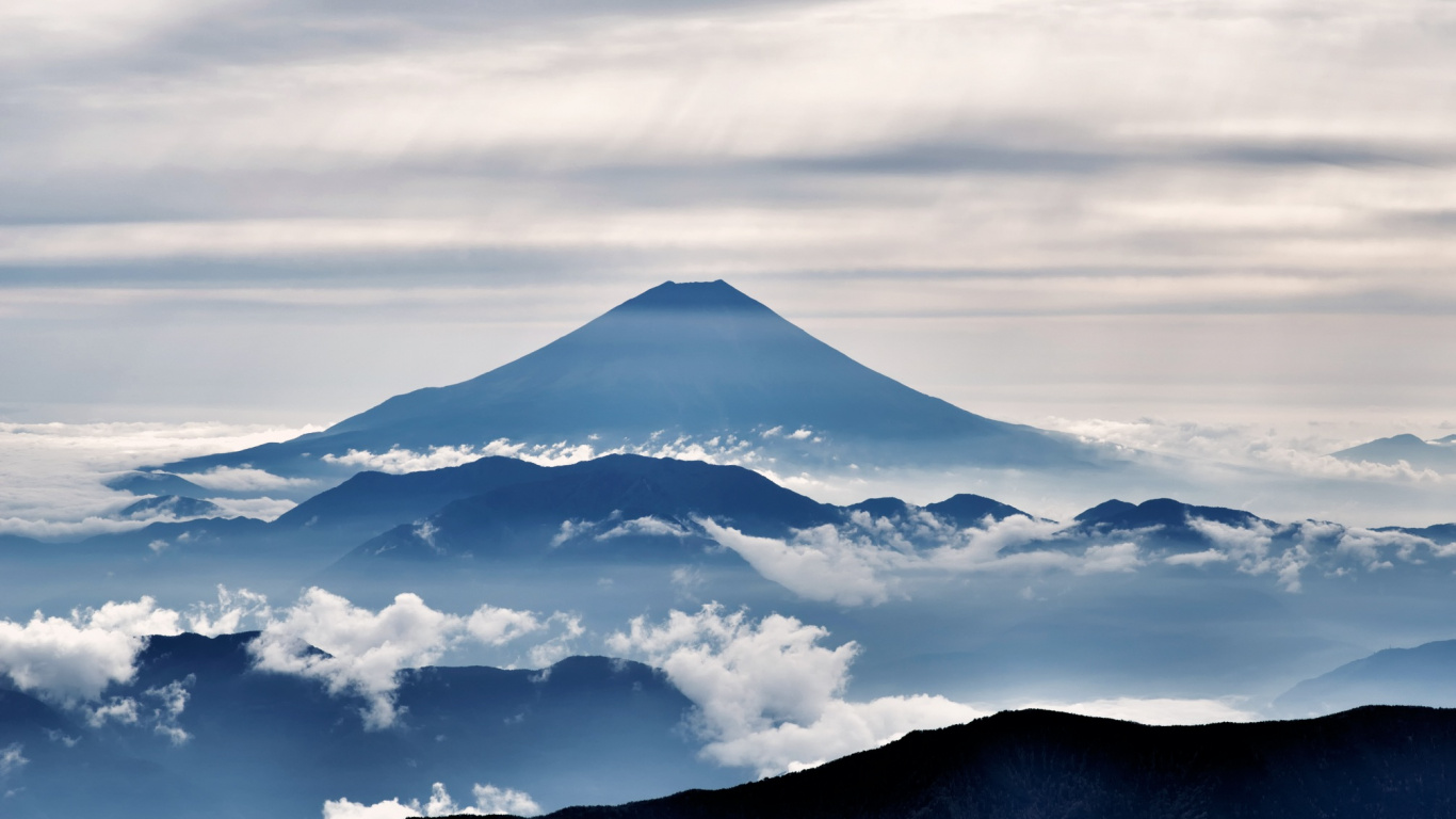 Montaña, Las Formaciones Montañosas, Estratovolcán, Highland, Volcán Extinto. Wallpaper in 1366x768 Resolution