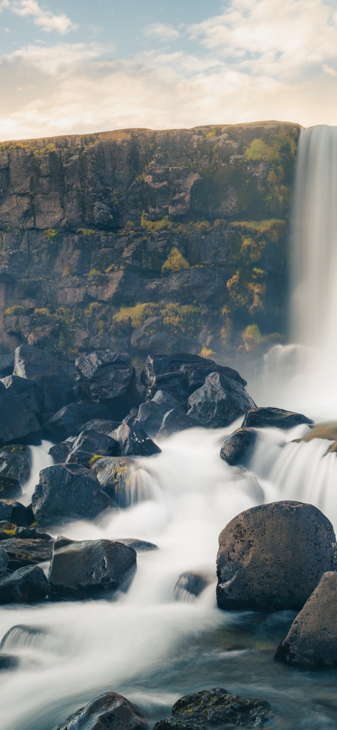 Cascada, Xarrfoss, Seljalandsfoss, Naturaleza, Agua. Wallpaper in 1125x2436 Resolution