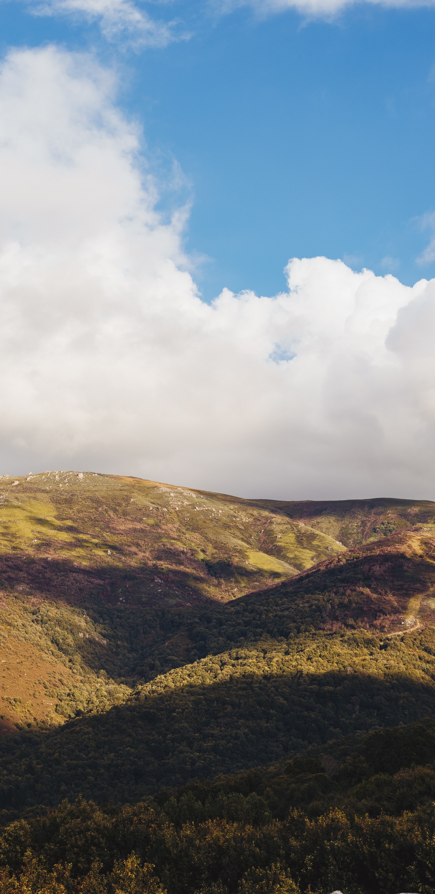 Hochland, Bergigen Landschaftsformen, Cloud, Hill, Natur. Wallpaper in 1440x2960 Resolution