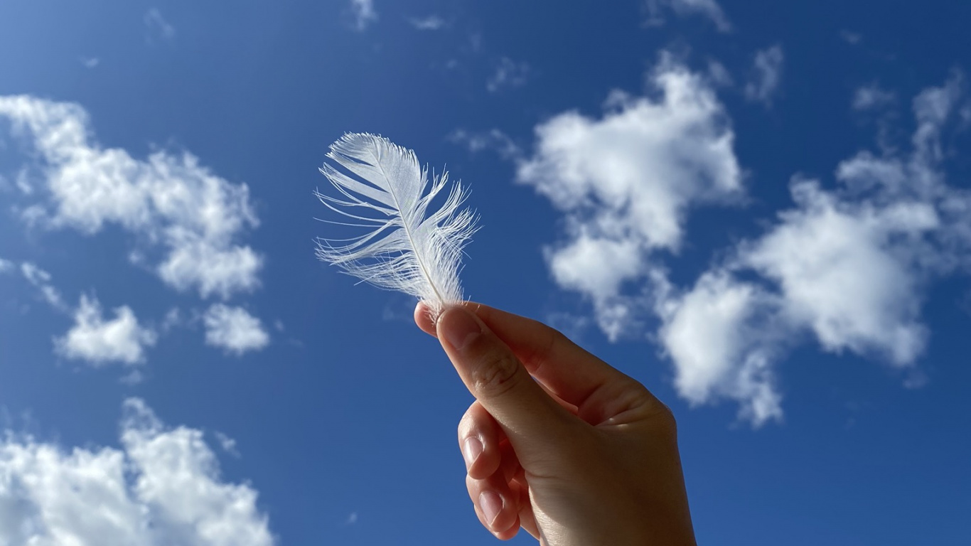 Wissenschaft, Finger, Tageszeit, Cloud, Handgelenk. Wallpaper in 1366x768 Resolution