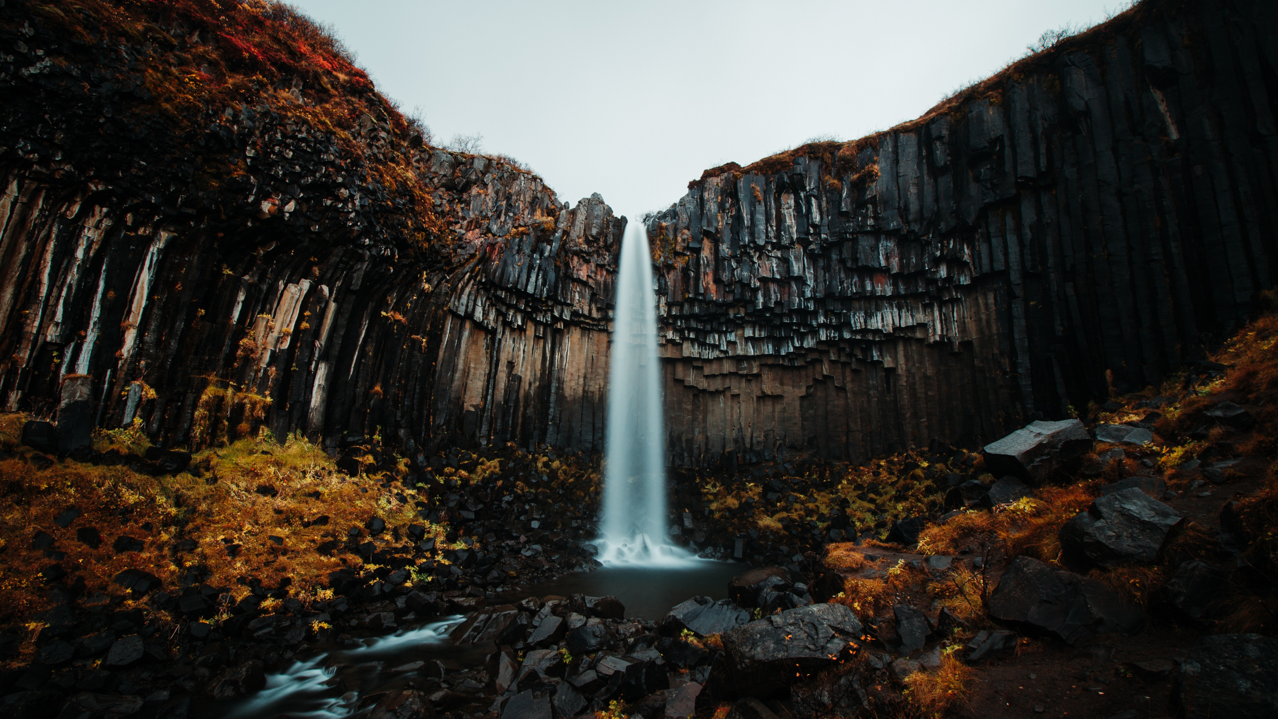 Wasserfall, Natur, Wasser, Naturlandschaft, Rock. Wallpaper in 2560x1440 Resolution