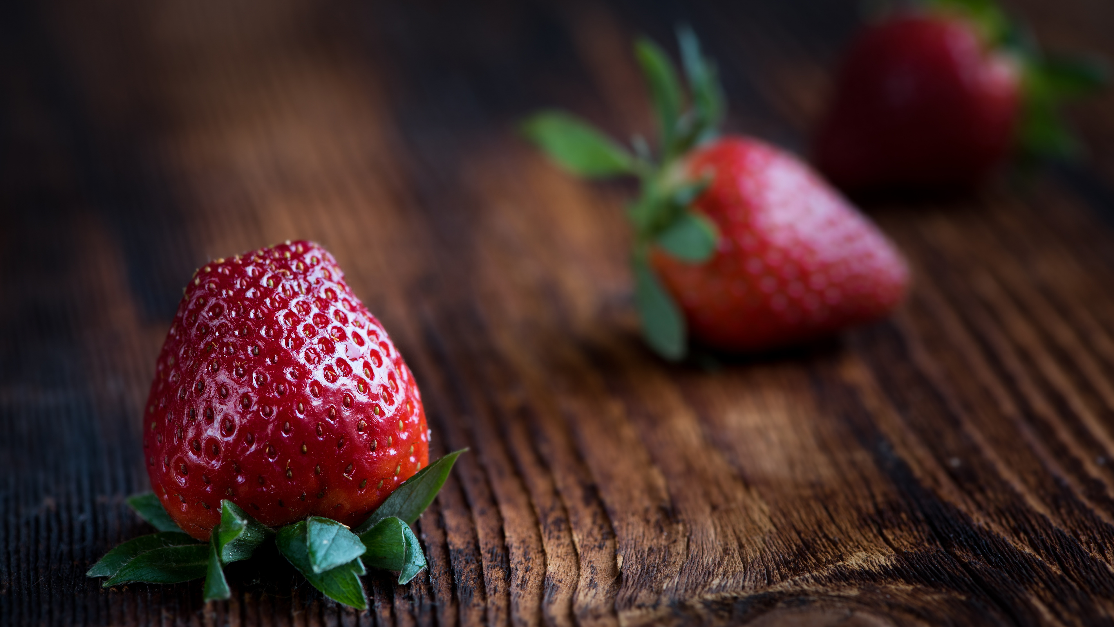 Red Strawberry on Brown Wooden Table. Wallpaper in 3840x2160 Resolution