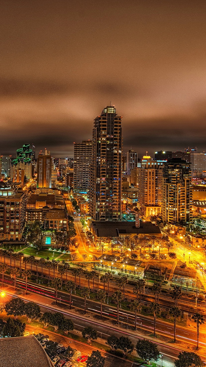 Horizon de la Ville Pendant la Nuit. Wallpaper in 720x1280 Resolution