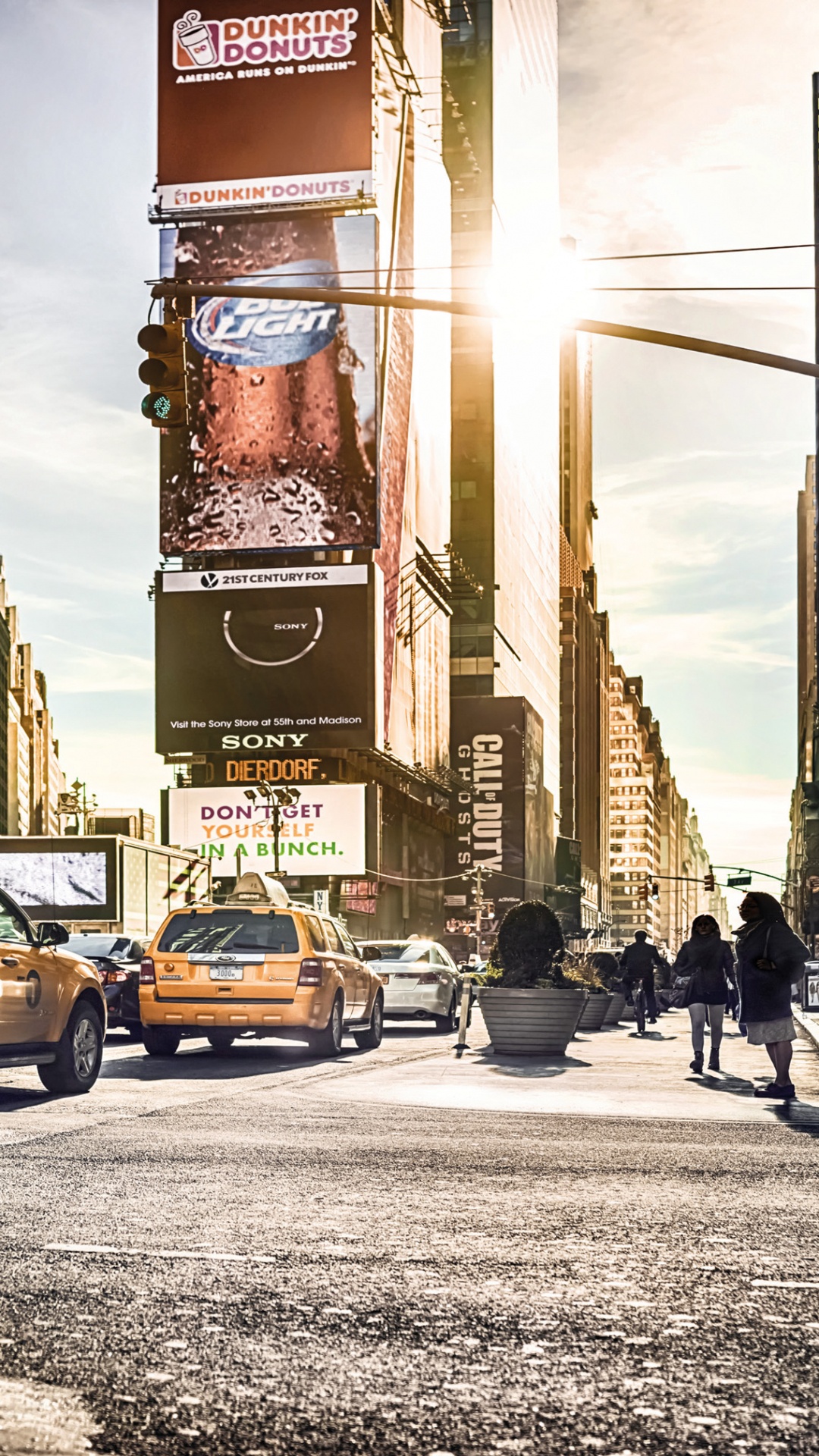 People Walking on Pedestrian Lane During Daytime. Wallpaper in 1080x1920 Resolution