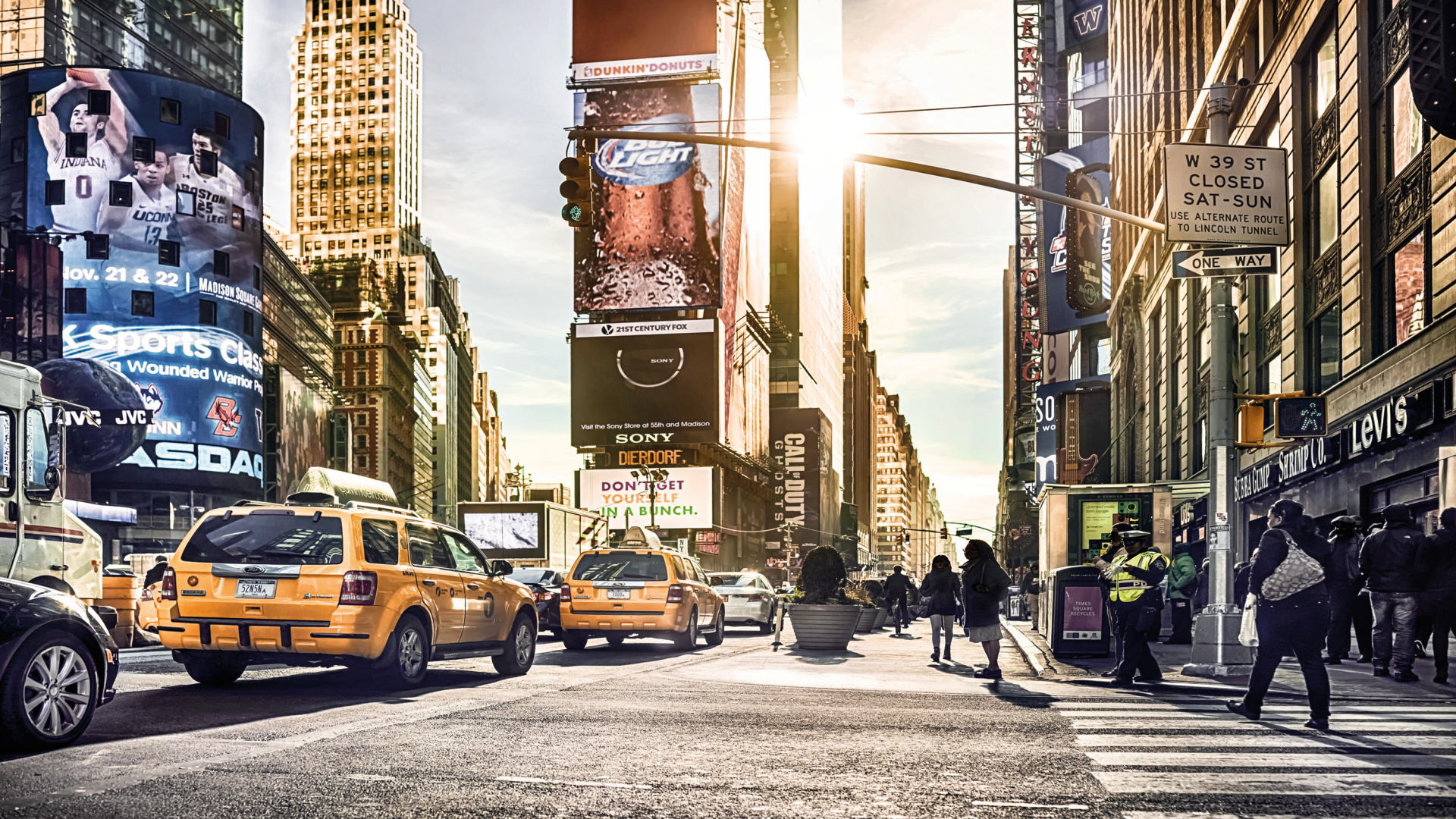 People Walking on Pedestrian Lane During Daytime. Wallpaper in 1920x1080 Resolution