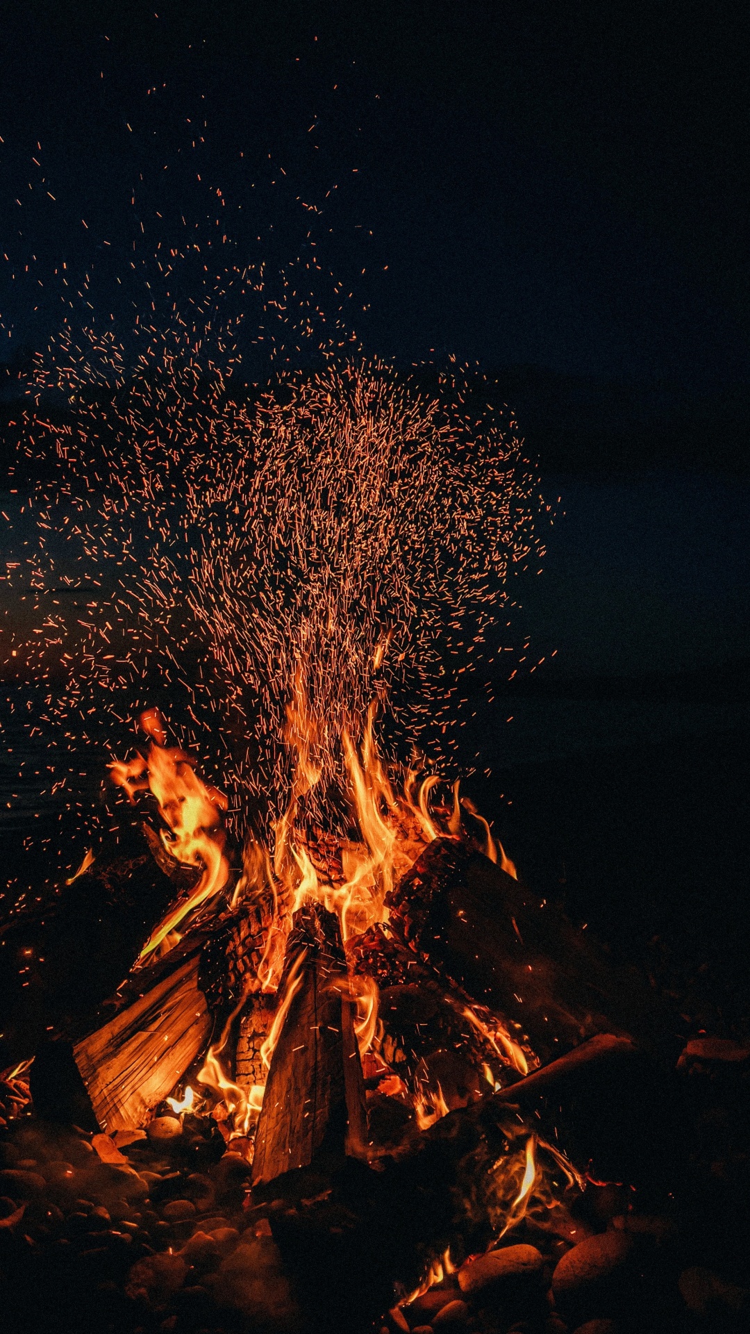 la Hoguera, Fogata, Camping, Calor, Fuego. Wallpaper in 1080x1920 Resolution