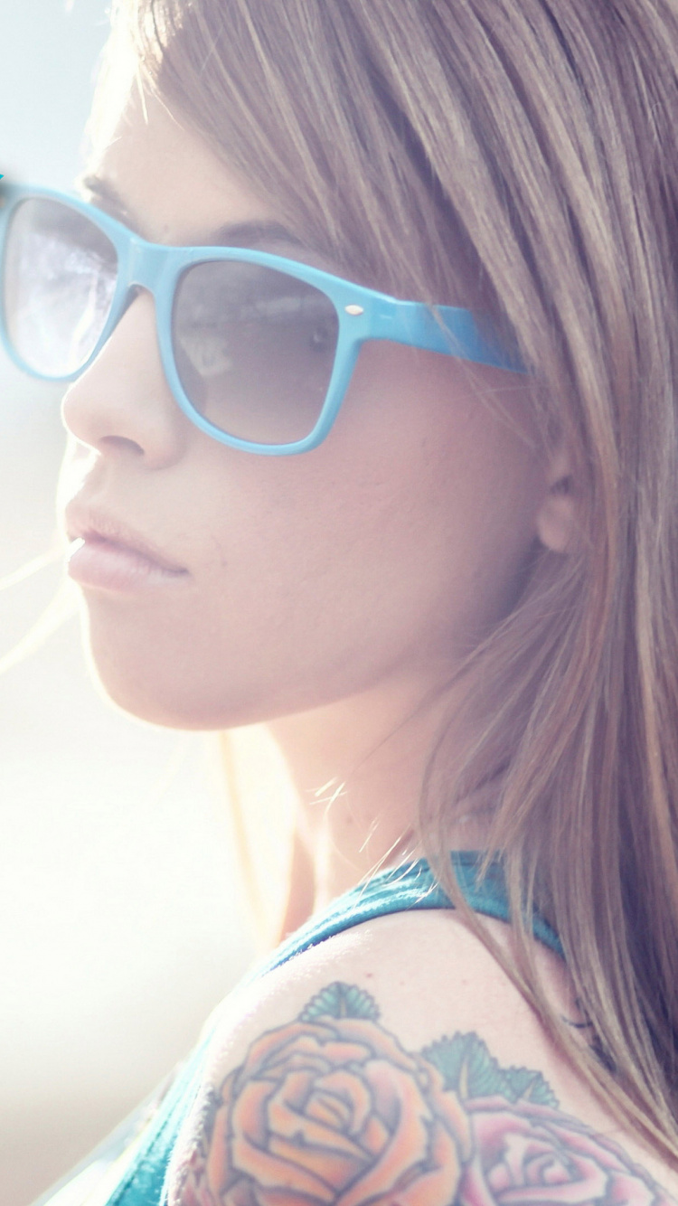 Lunettes, Fraîcheur, Coiffure, Les Cheveux Longs, Tatouage. Wallpaper in 750x1334 Resolution