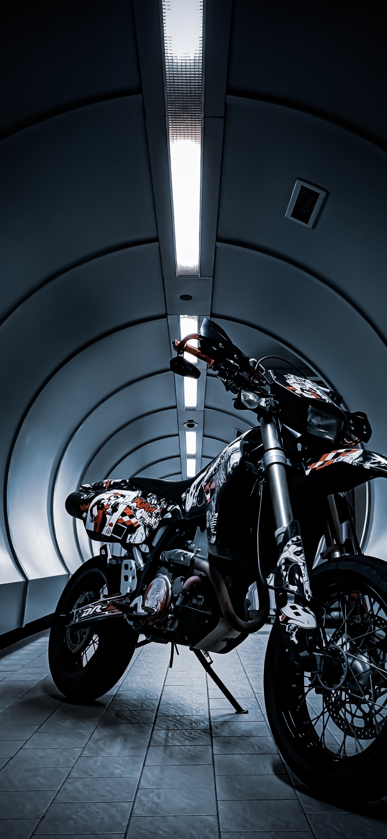 Motorrad, Car, Fahrrad, Suzuki, Erste Ausgabe. Wallpaper in 1242x2688 Resolution