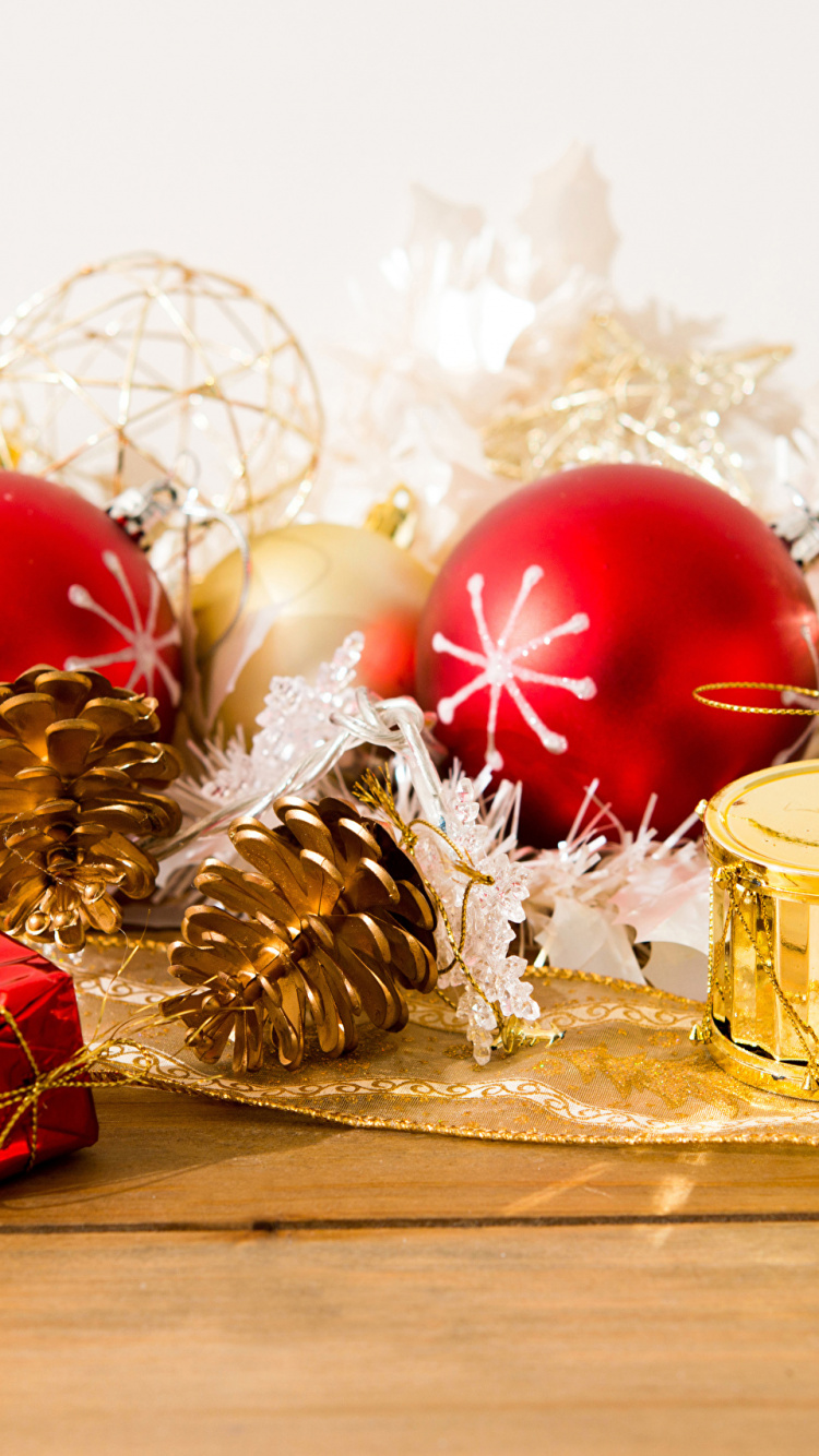 Christmas Day, Christmas Ornament, Christmas Decoration, Christmas, New Year. Wallpaper in 750x1334 Resolution