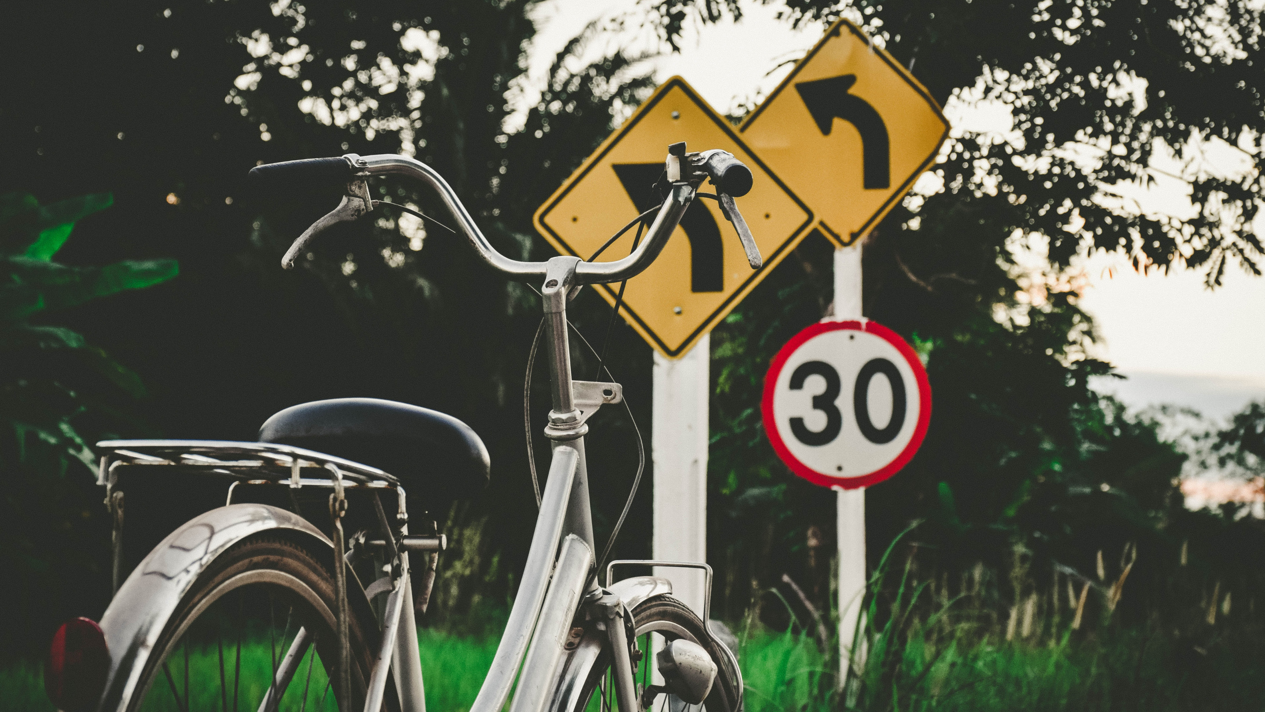 交通标志, 标志, 标牌, 自行车, 骑自行车 壁纸 2560x1440 允许