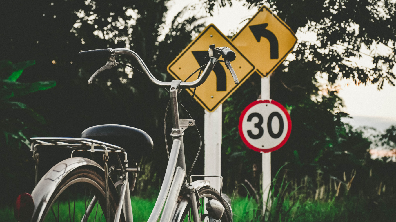 White and Red Stop Sign. Wallpaper in 1366x768 Resolution