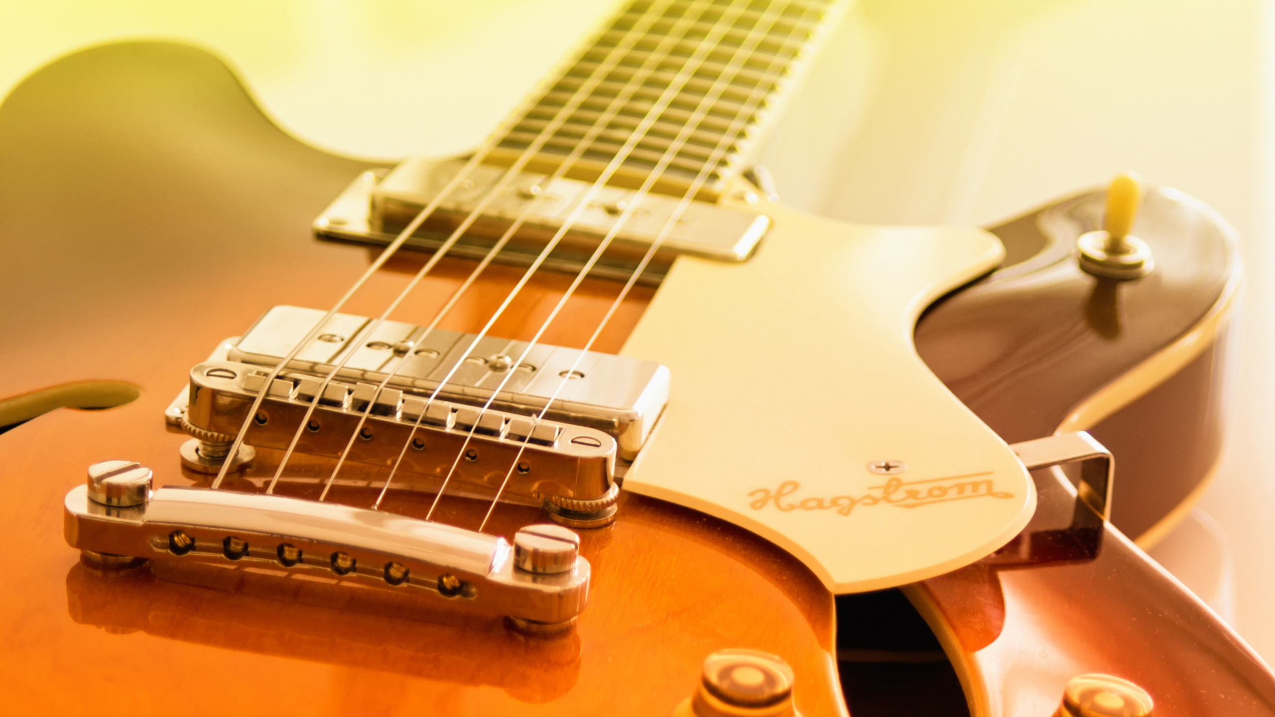 Guitar, Fender Stratocaster, Electric Guitar, Fender Telecaster, String Instrument. Wallpaper in 2560x1440 Resolution
