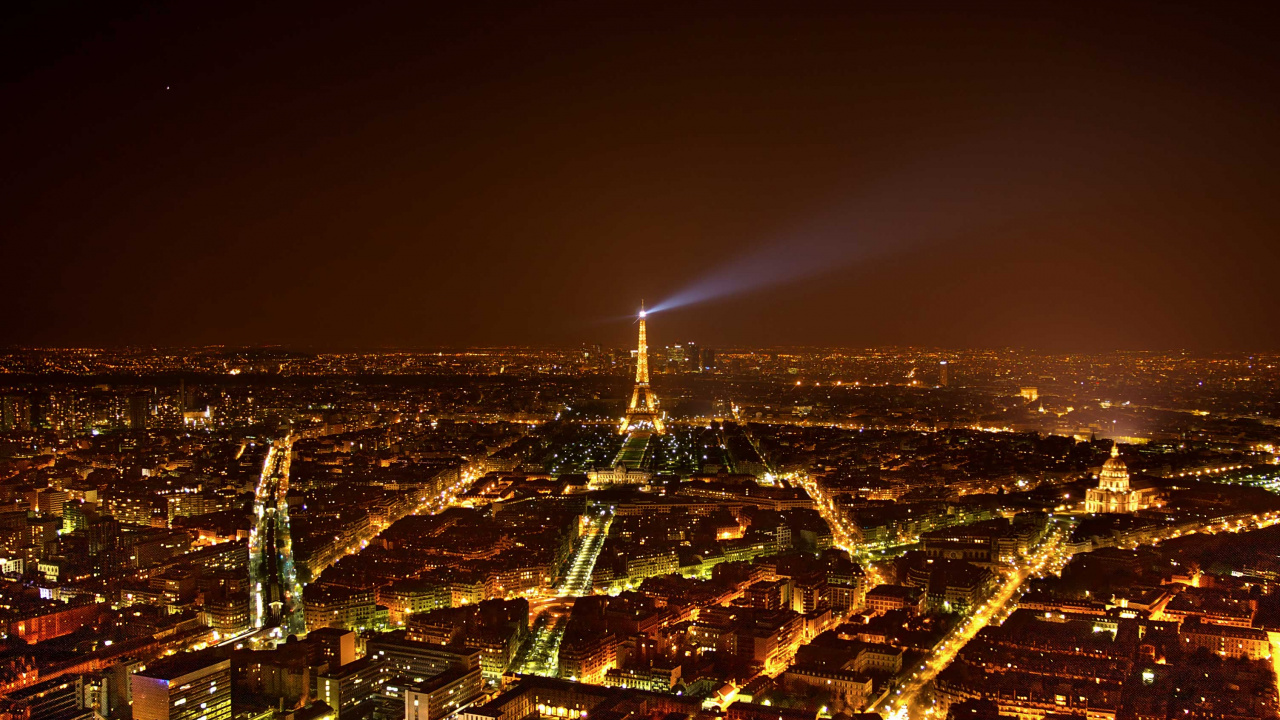 Vue Aérienne de la Ville Pendant la Nuit. Wallpaper in 1280x720 Resolution