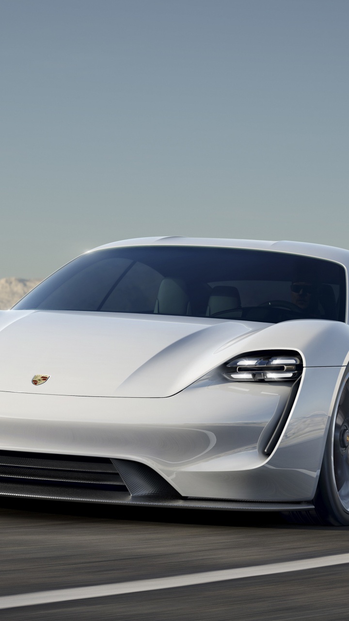 White Porsche 911 on Road During Daytime. Wallpaper in 720x1280 Resolution