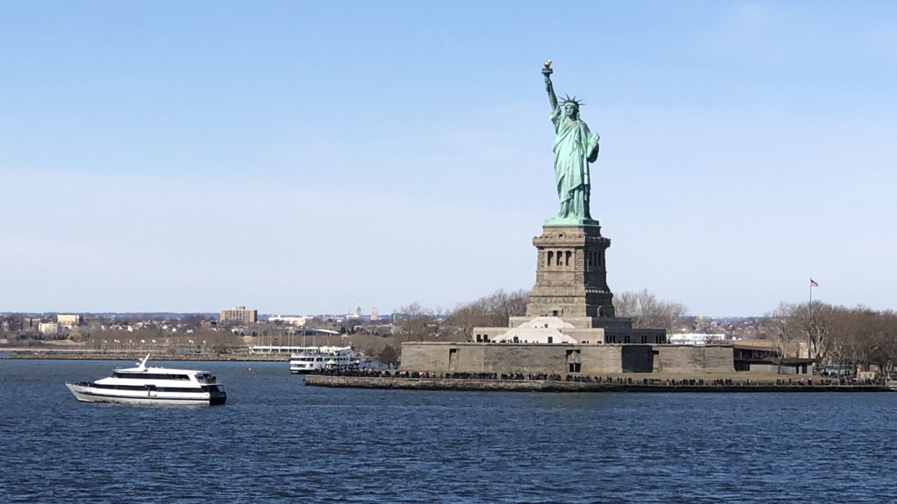 New York City, Freiheitsstatue, Freiheitsstatue Nationaldenkmal, Fähre, Wasser. Wallpaper in 1280x720 Resolution