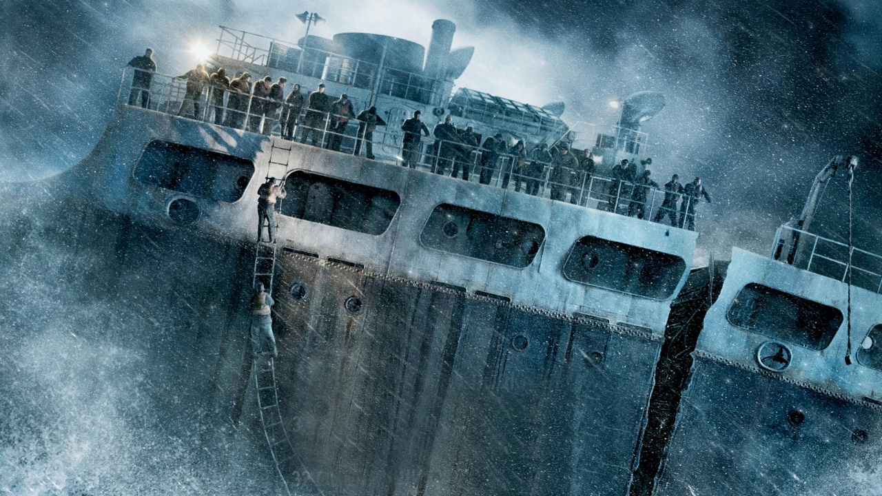 Barco Gris y Blanco en el Mar. Wallpaper in 1280x720 Resolution