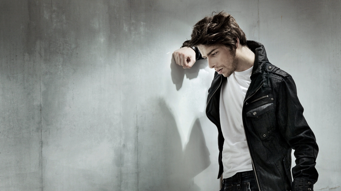 White, Veste en Cuir, Veste, Cuir, Fraîcheur. Wallpaper in 1366x768 Resolution