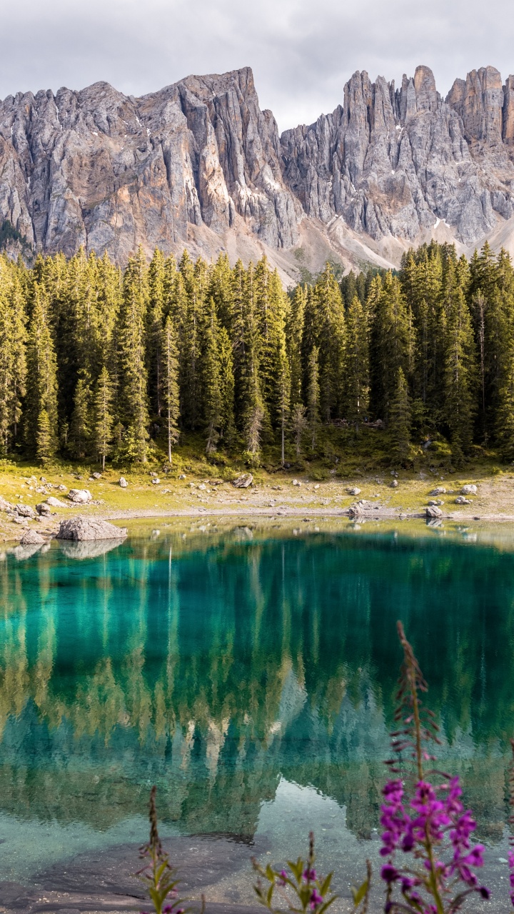 Naturlandschaft, Natur, Bergigen Landschaftsformen, Wildnis, Reflexion. Wallpaper in 720x1280 Resolution