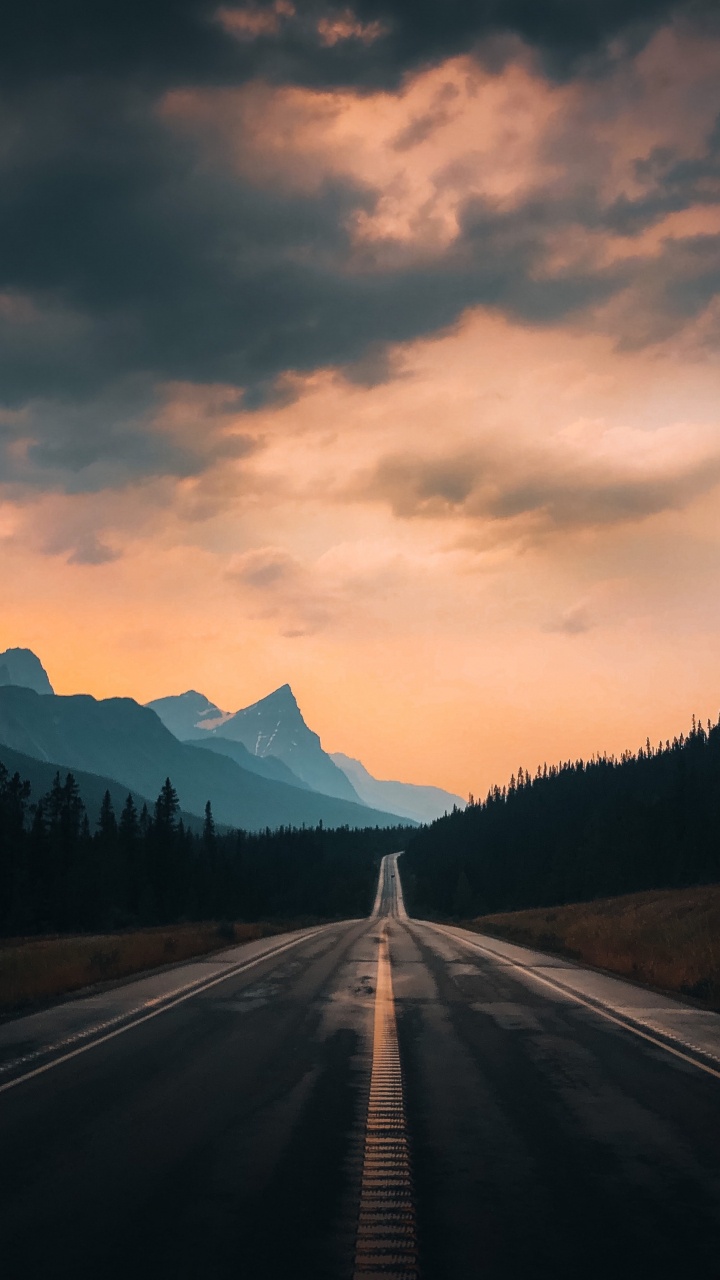 Cloud, Atmosphere, Daytime, Ecoregion, Natural Landscape. Wallpaper in 720x1280 Resolution