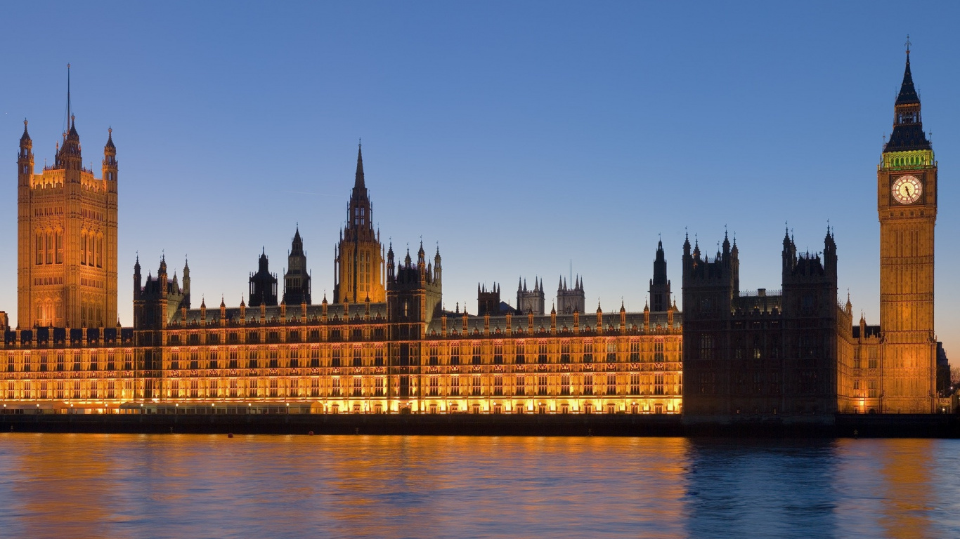 Big Ben de Londres Durante la Noche. Wallpaper in 1366x768 Resolution