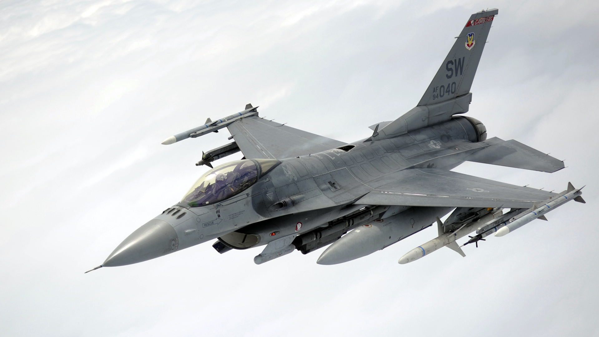 Avion de Chasse Gris Dans Les Airs. Wallpaper in 1920x1080 Resolution