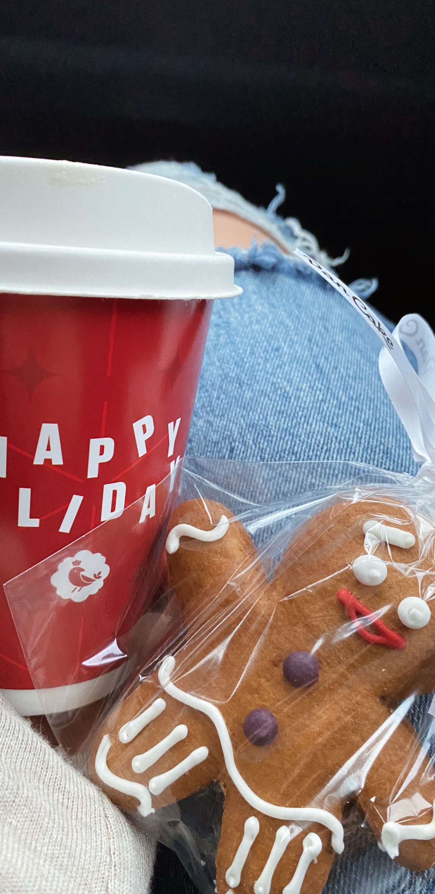 Cup, Schokolade, Lebkuchen, Kaffee, Kaffeetasse. Wallpaper in 1440x2960 Resolution