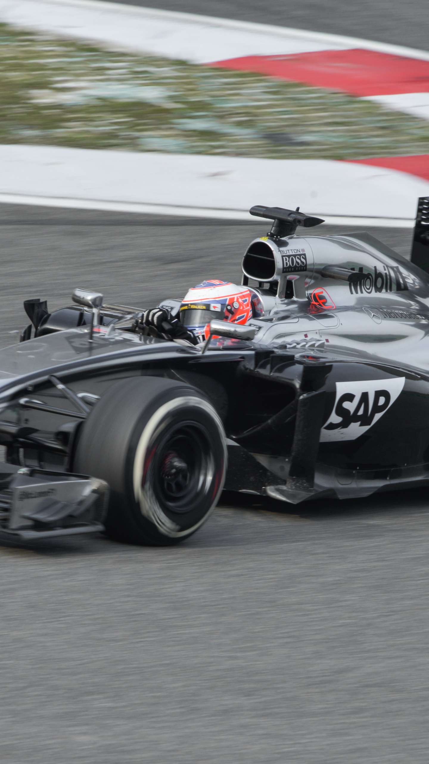 Black and White f 1 Car on Gray Asphalt Road. Wallpaper in 1440x2560 Resolution
