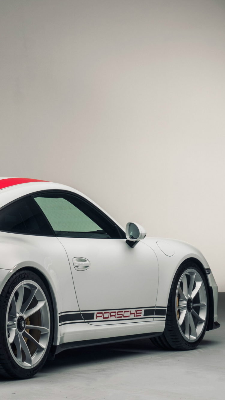 Weißer Und Schwarzer Porsche 911. Wallpaper in 750x1334 Resolution