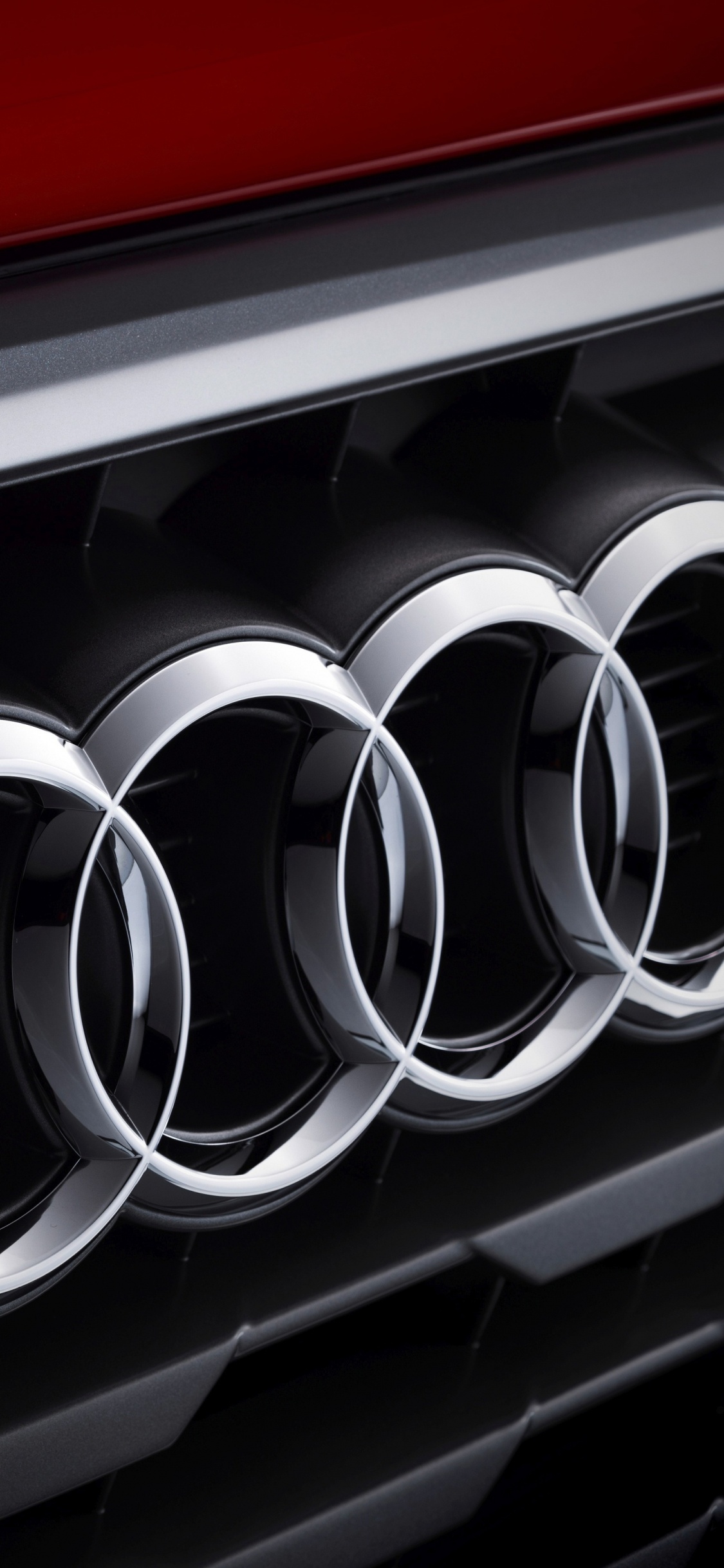 Puerta de Coche Roja y Plateada. Wallpaper in 1125x2436 Resolution