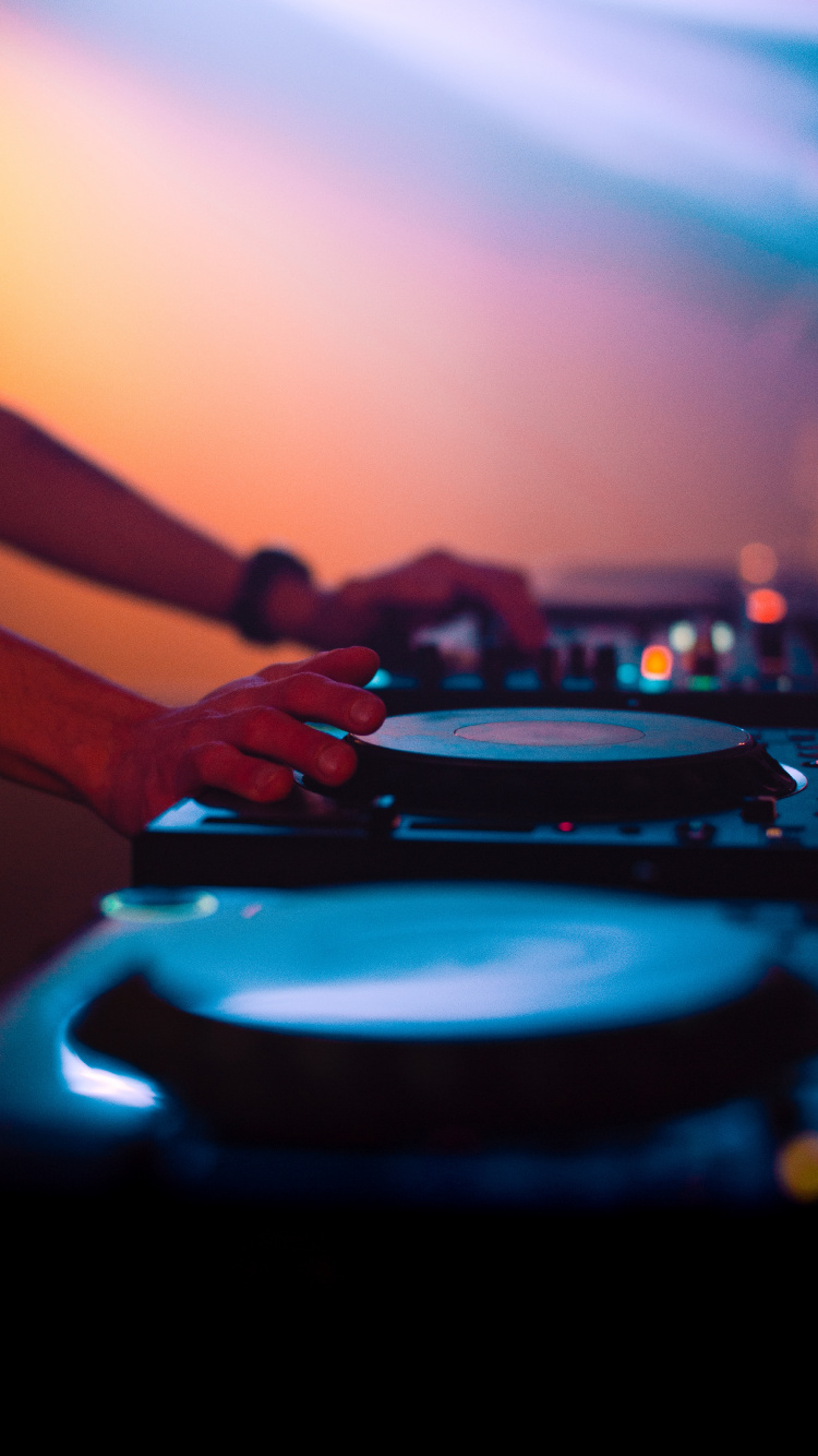 Blue, Light, Evening, Water, Sunset. Wallpaper in 750x1334 Resolution