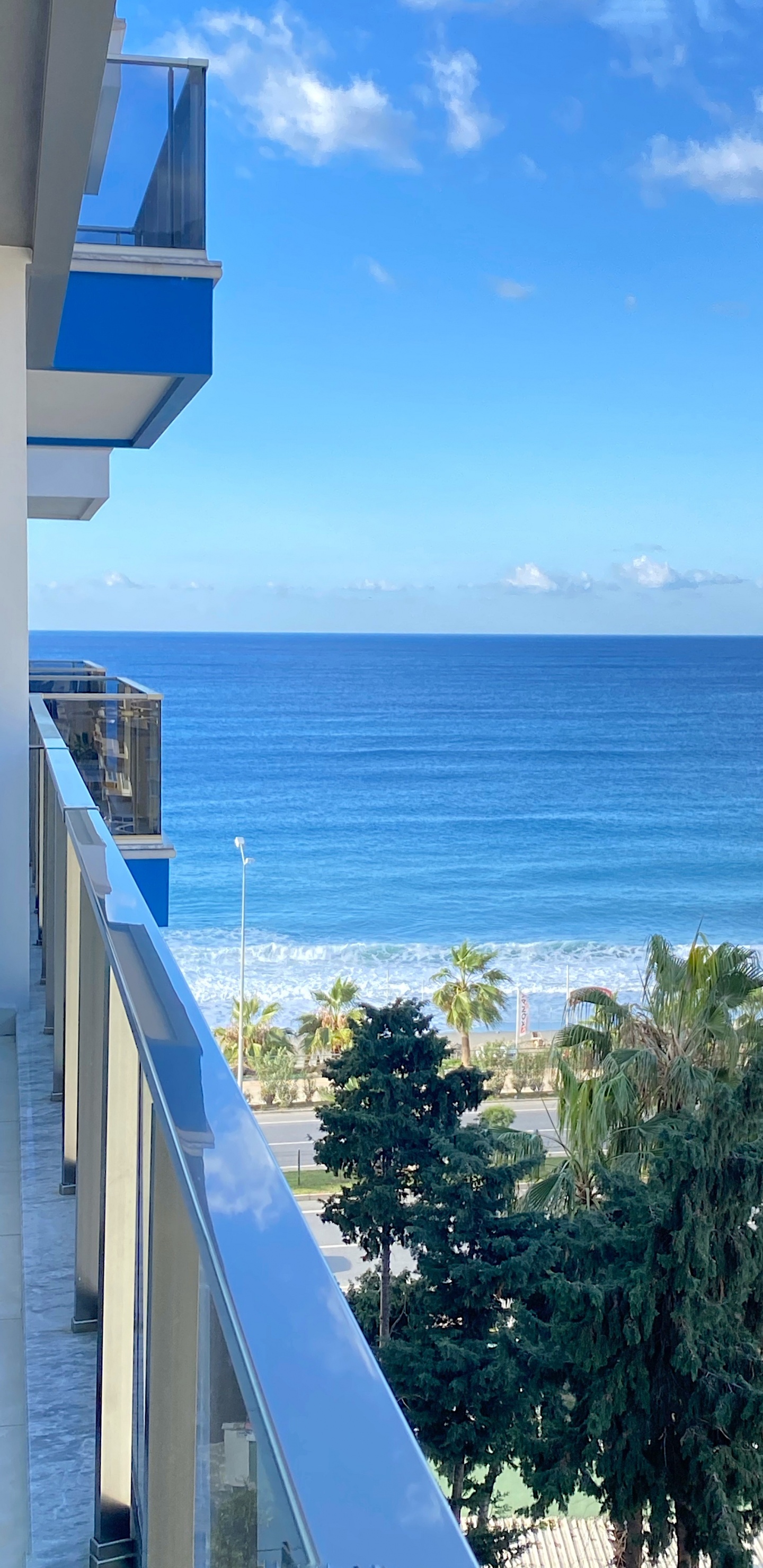 Mar, Agua, Azul, Edificio, Azure. Wallpaper in 1440x2960 Resolution