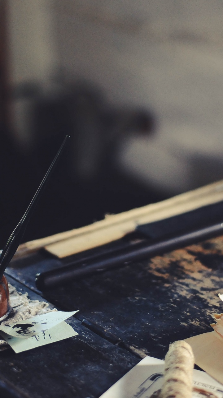 Writer Writing, Writing, Writer, Author, Writers Block. Wallpaper in 720x1280 Resolution