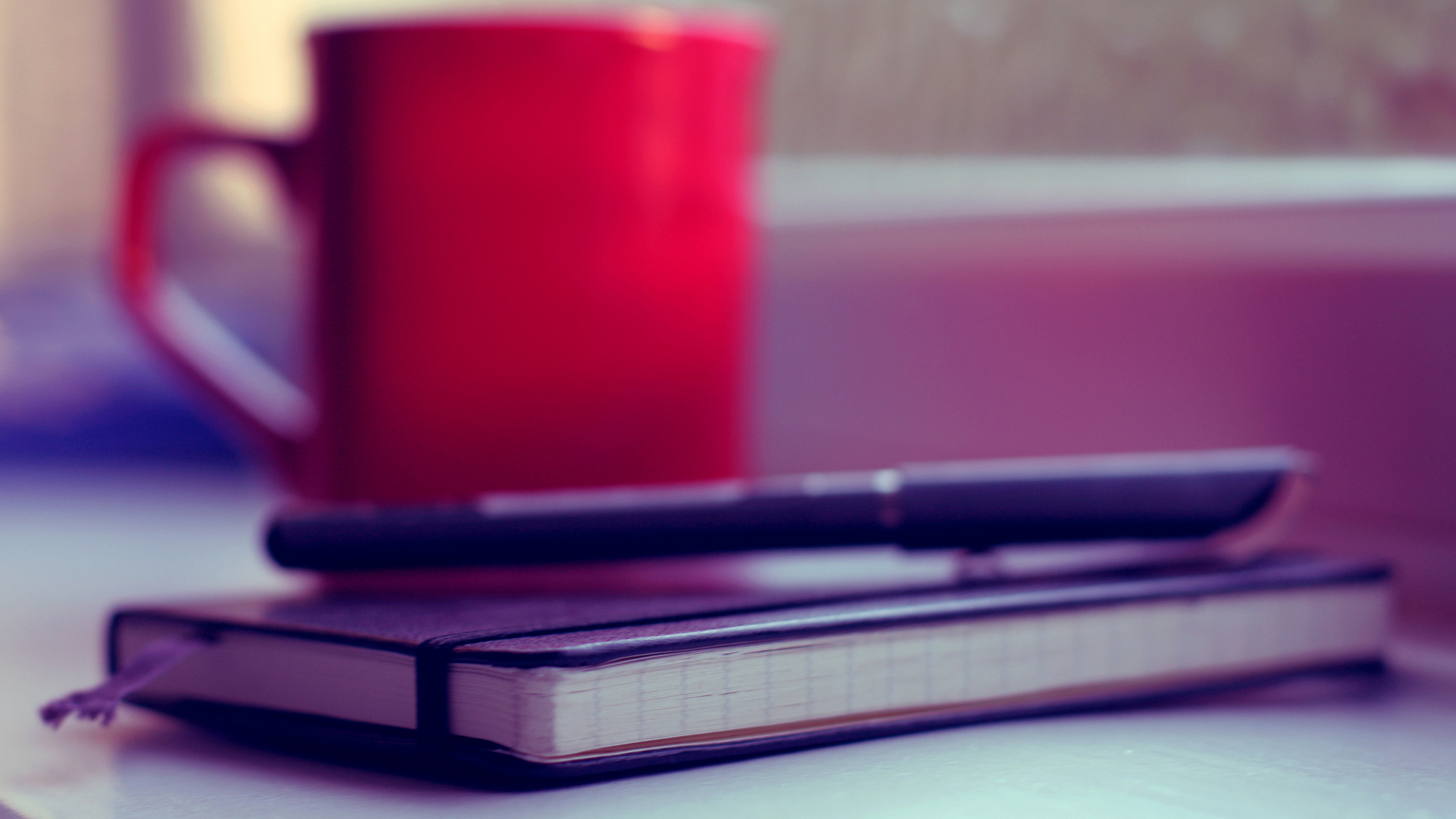 本书, 电子设备, 品红色, 紫色的 壁纸 2560x1440 允许
