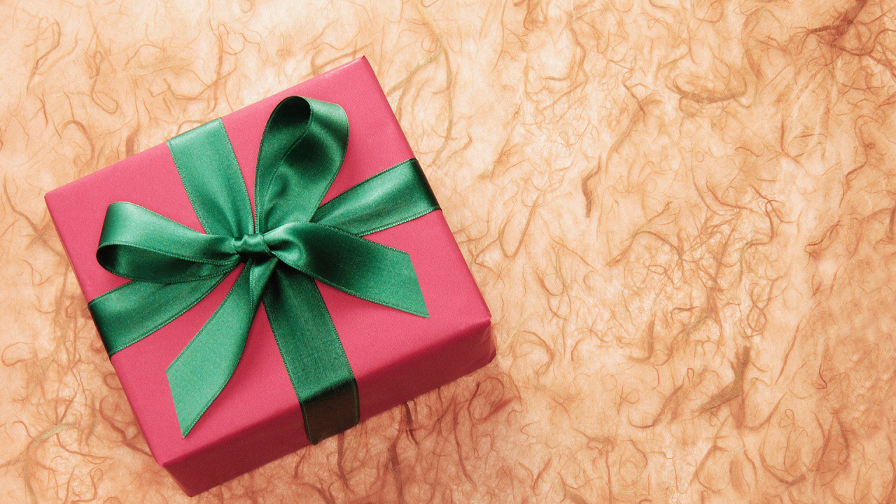 Présent, Ruban, Pink, Green, Emballage Cadeau. Wallpaper in 1280x720 Resolution