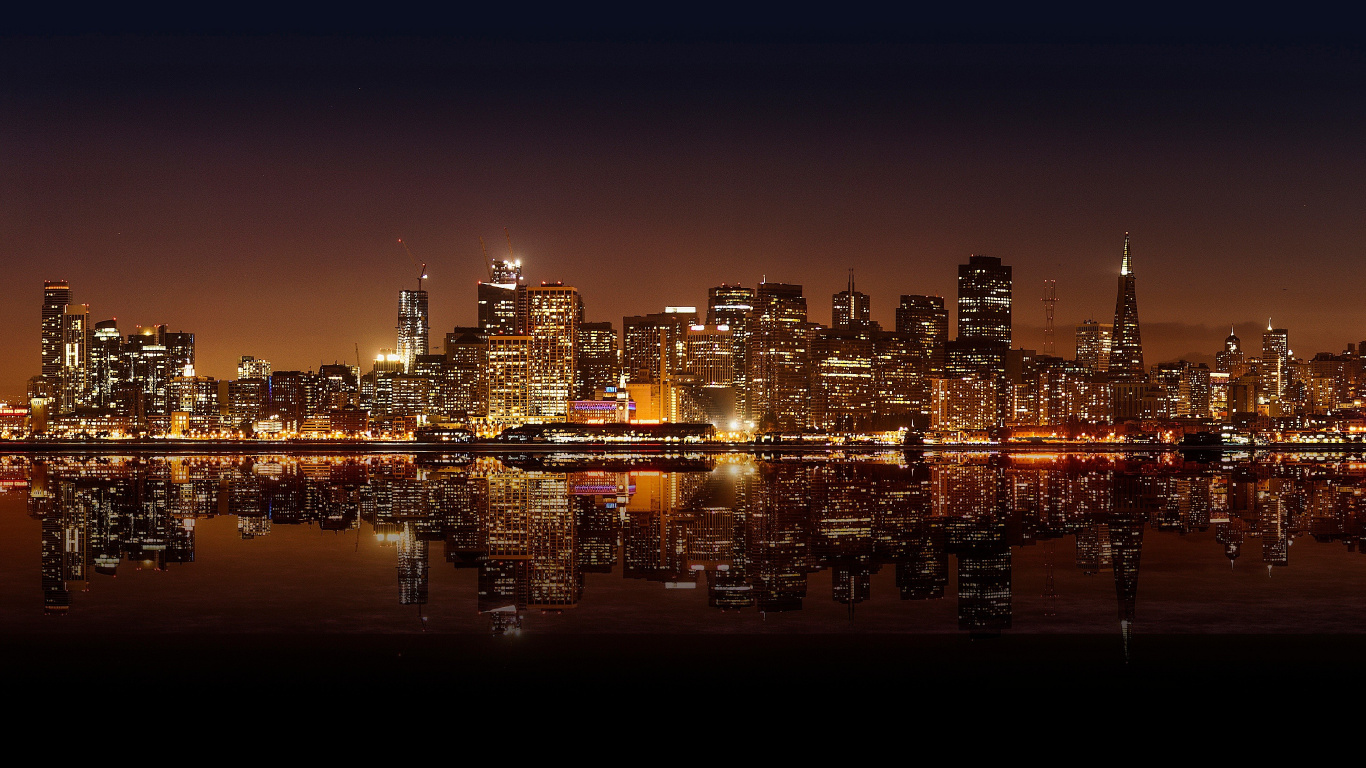 Horizon de la Ville Pendant la Nuit. Wallpaper in 1366x768 Resolution