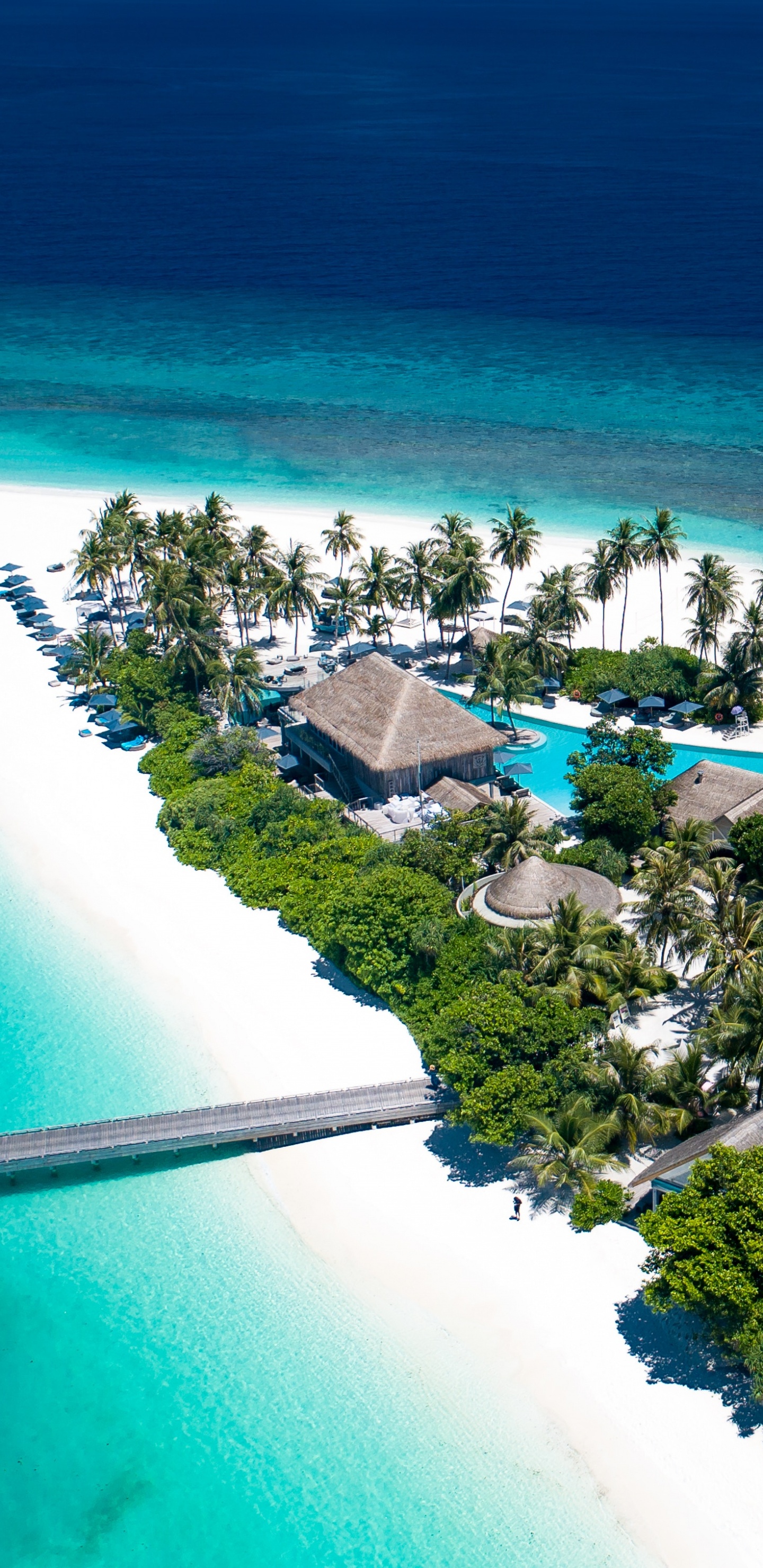 Playa, Resort, Isla, Mar, Propiedad. Wallpaper in 1440x2960 Resolution