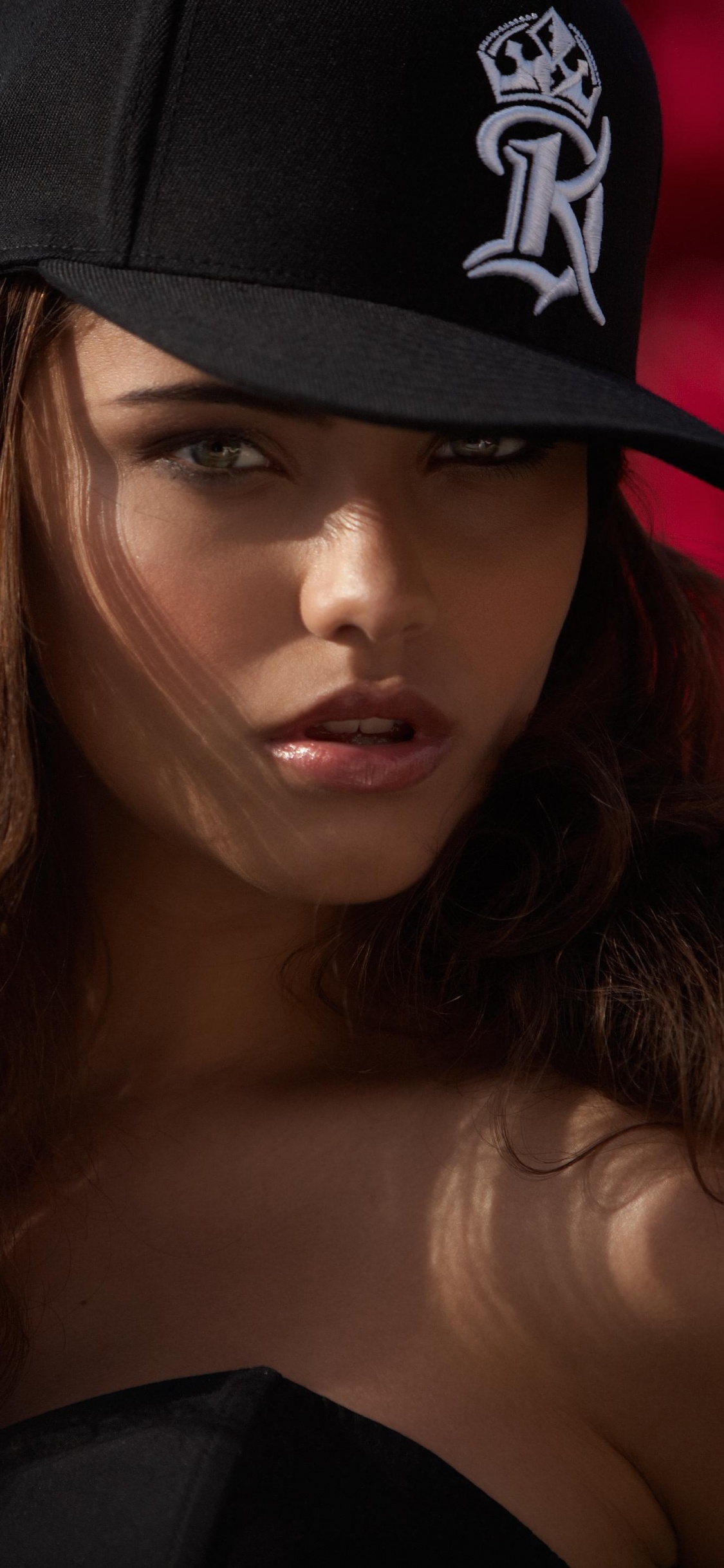 Belleza, Modelo, Cabello Castaño, Señora, Brasil. Wallpaper in 1125x2436 Resolution